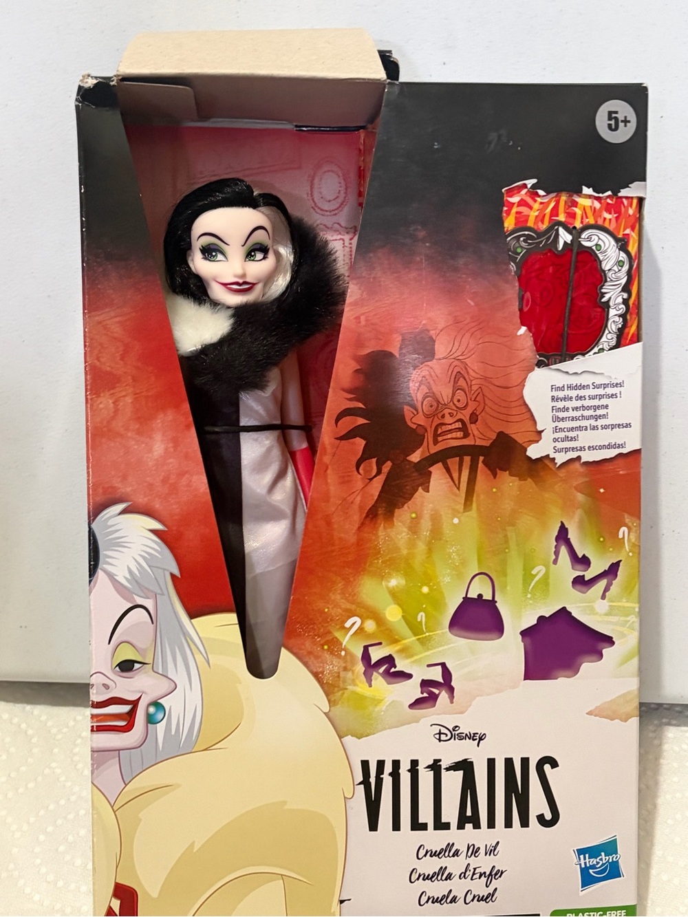 Disney villains cruella de vil Barbie doll